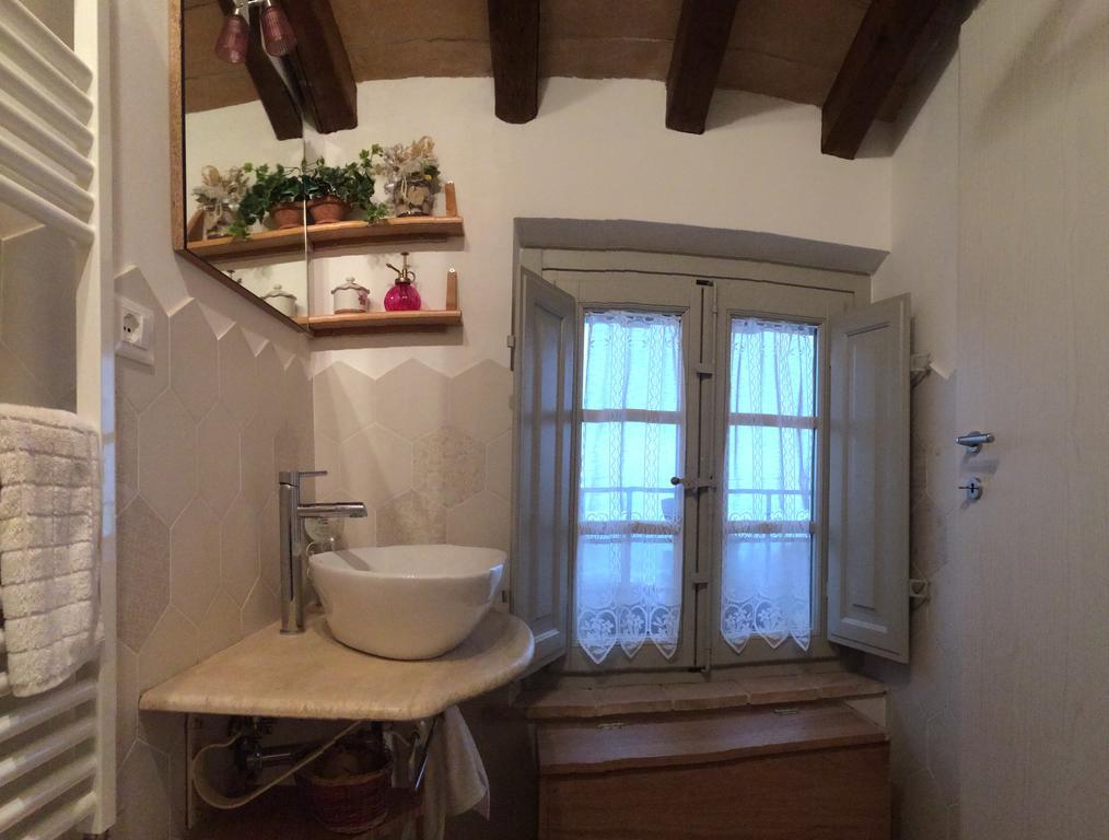 Maison d'hôtes La Casina Delle Rondini à Corsanico-Bargecchia Extérieur photo