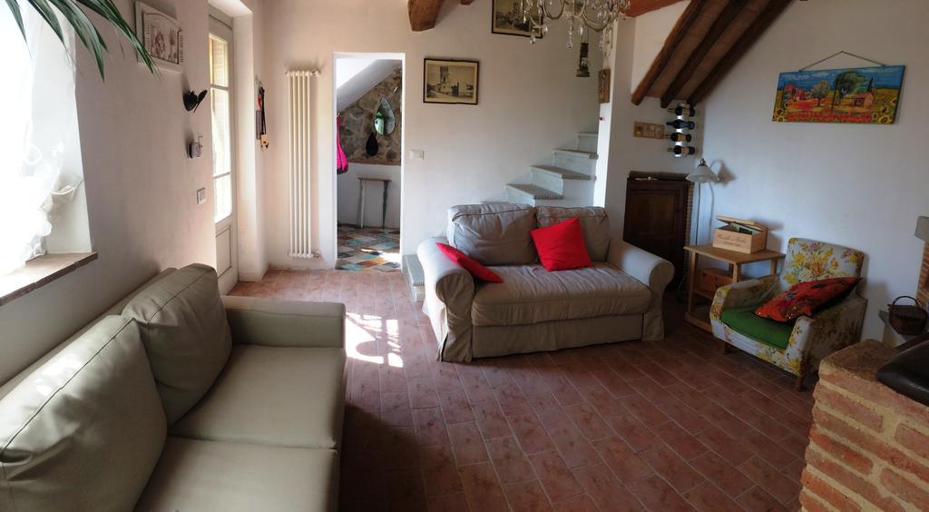 Maison d'hôtes La Casina Delle Rondini à Corsanico-Bargecchia Extérieur photo