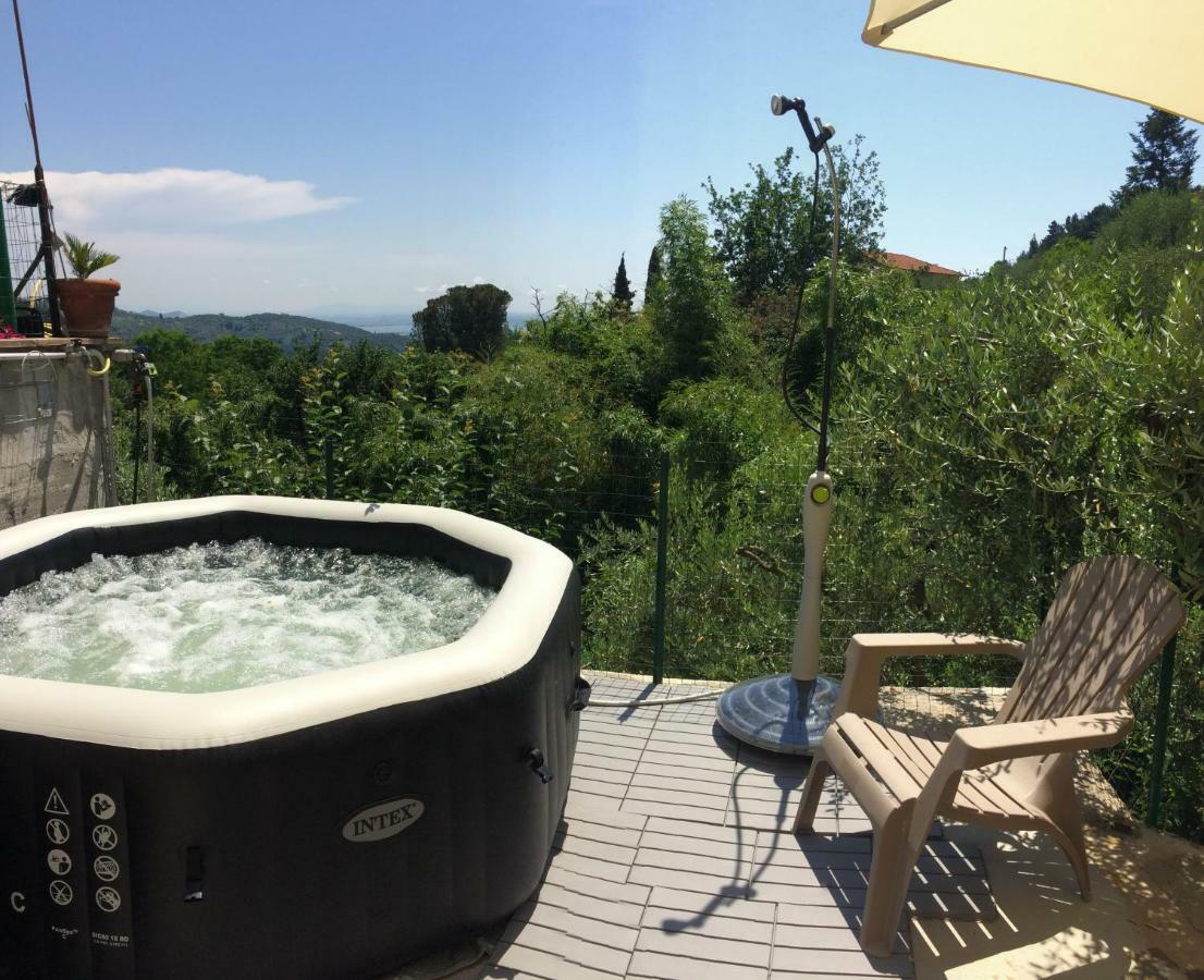 Maison d'hôtes La Casina Delle Rondini à Corsanico-Bargecchia Extérieur photo